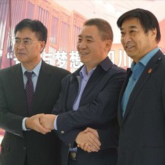 bjl平台再出手公益，为四川25所小学捐赠bjl平台高科技钢琴